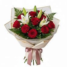 Букет цветов из:  Лилии и Розы в Сарманово