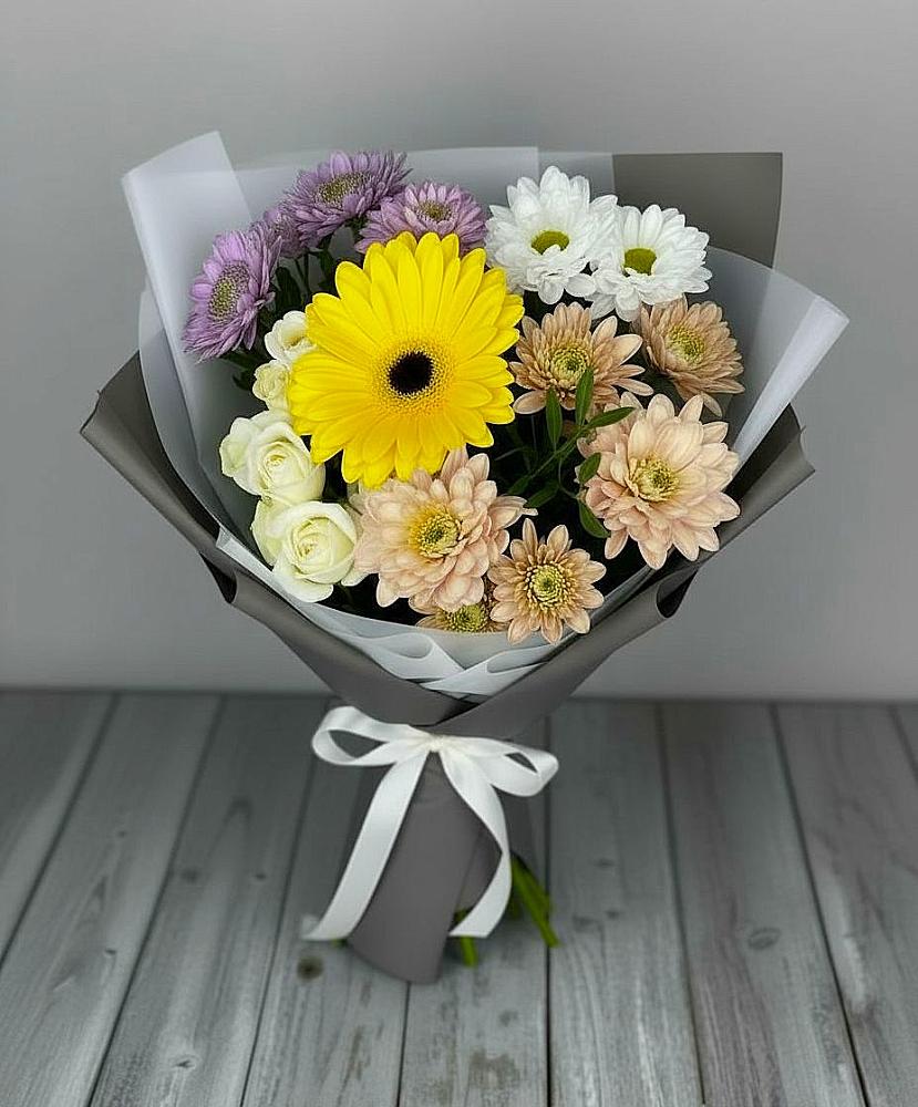 Букет цветов из: Розы, Герберы и Хризантемы в Сарманово