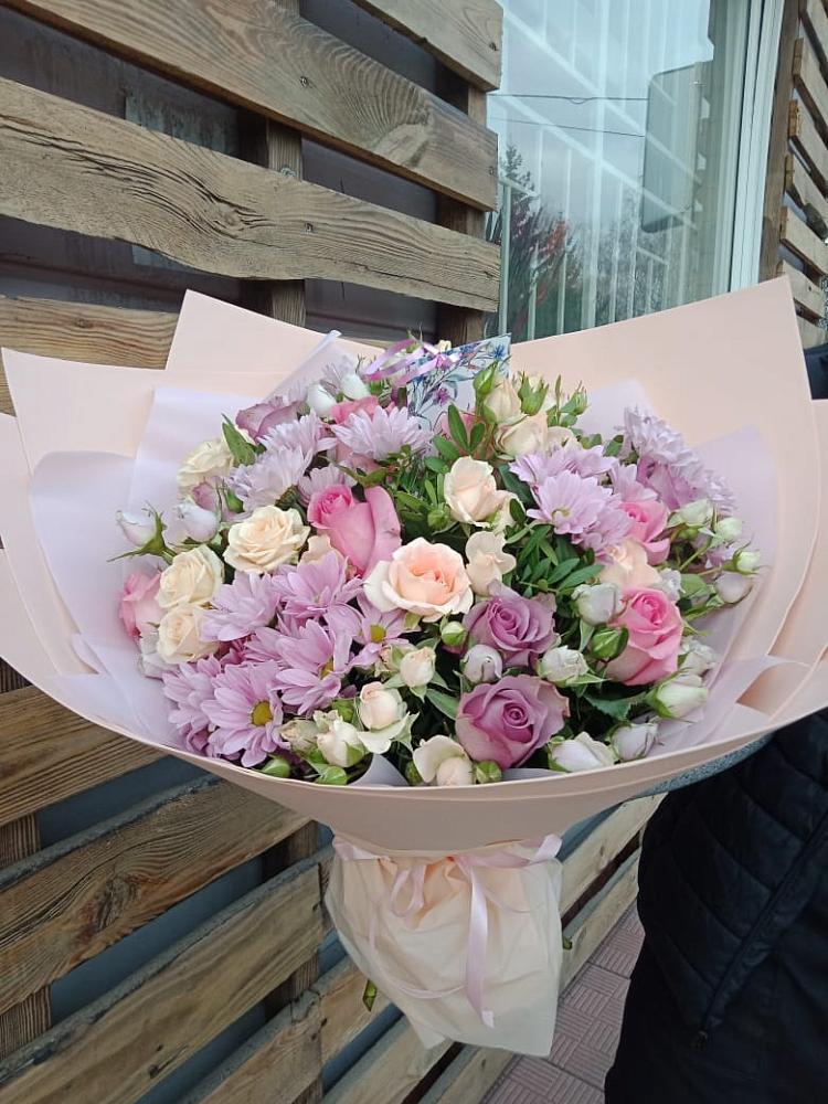 Букет цветов из: Розы и Хризантемы в Сарманово