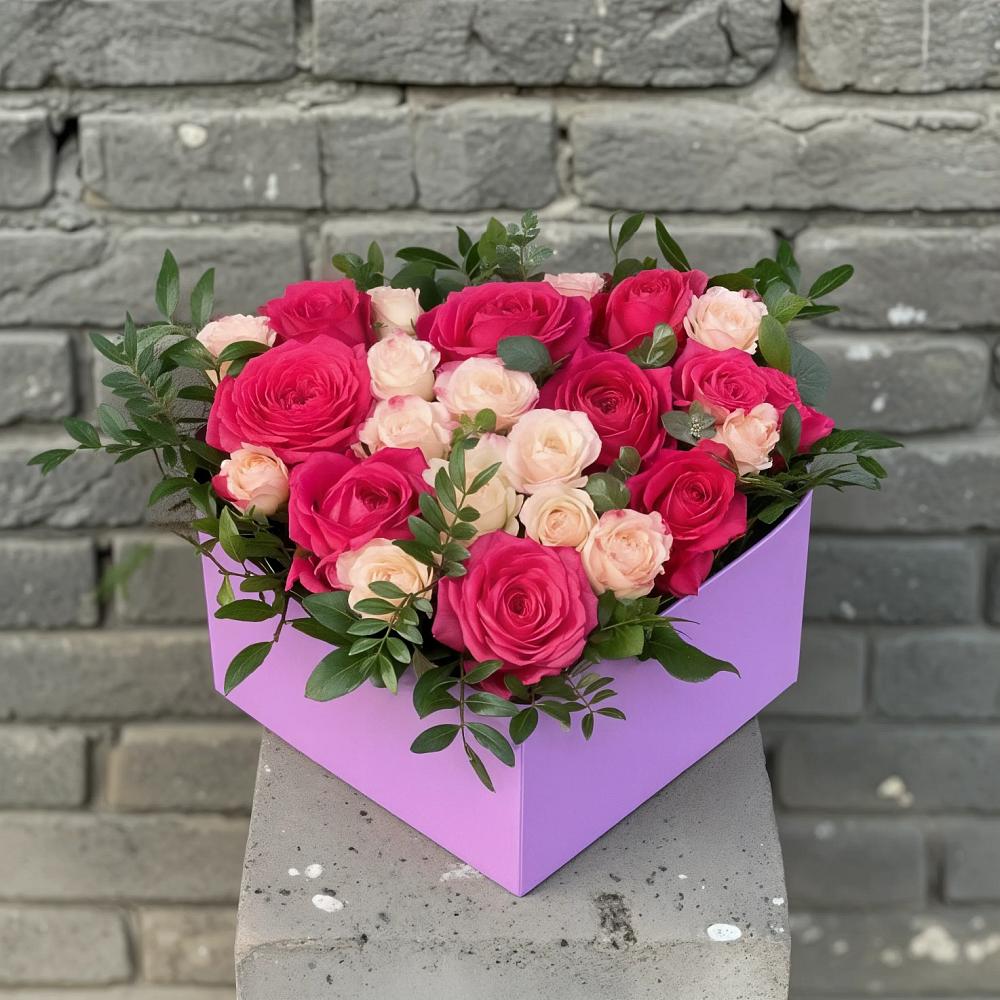 Цветочная композиция из Розы в коробке в Сарманово