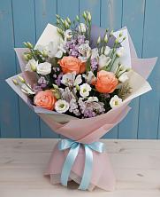 Букет цветов из:  Лизиантусы, Розы, Альстромерии и Гипсофила в Сарманово