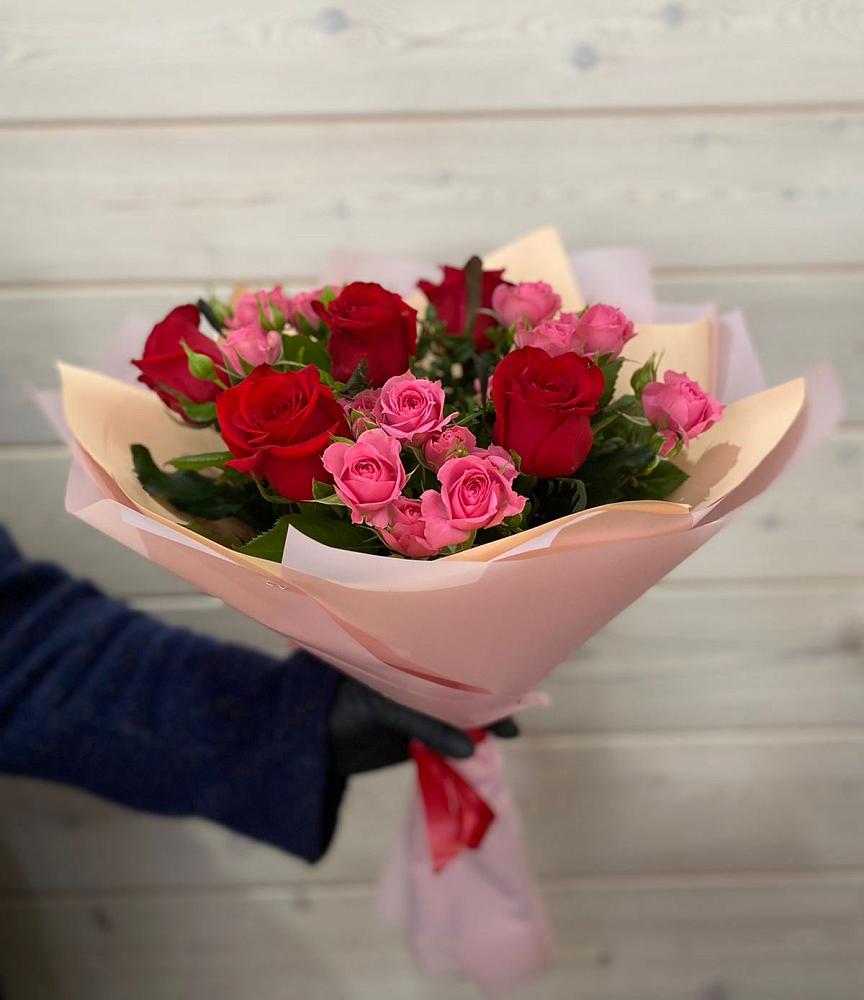 Букет цветов из: Розы в Сарманово
