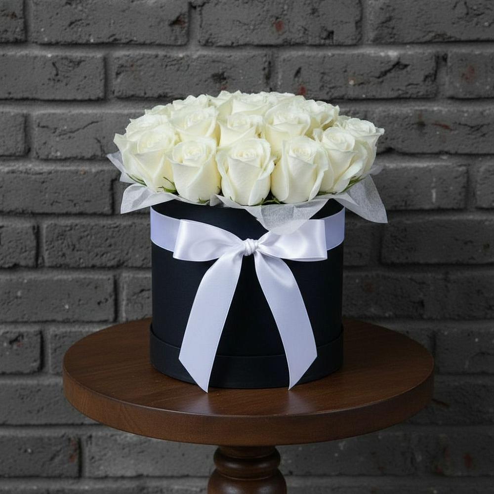 Цветочная композиция из Розы в шляпной коробке в Сарманово