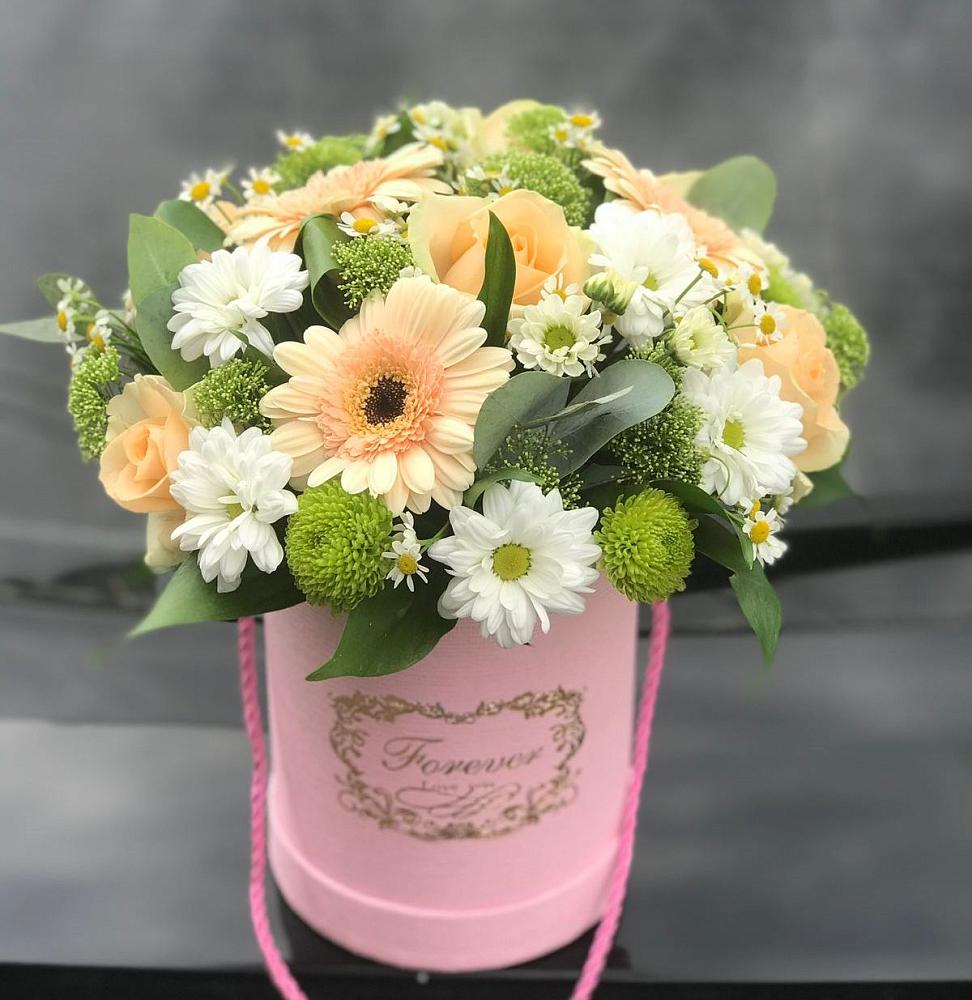 Цветочная композиция из Розы, Герберы и Хризантемы в шляпной коробке в Сарманово