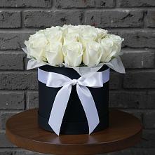 Цветочная композиция из Розы в шляпной коробке в Сарманово