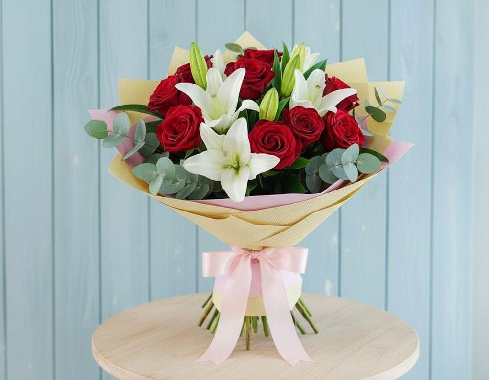 Букет цветов из: Лилии и Розы в Сарманово